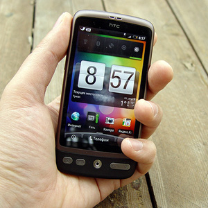 Стартовый экран HTC Desire